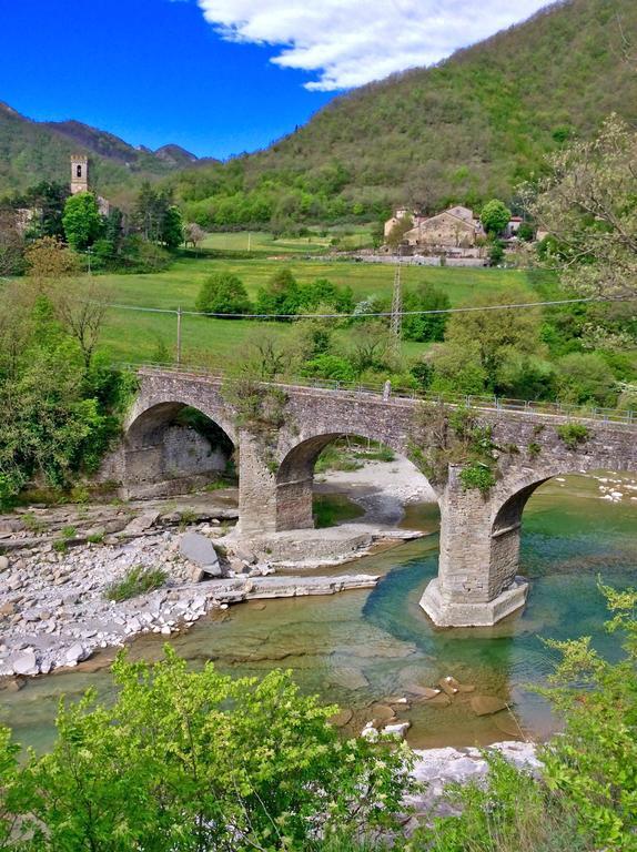 Pieve di Cà Maggiore Firenzuola Esterno foto